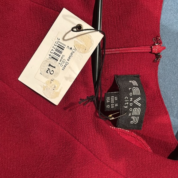 Fever London City Chelsea Dress - Picture 6 of 6